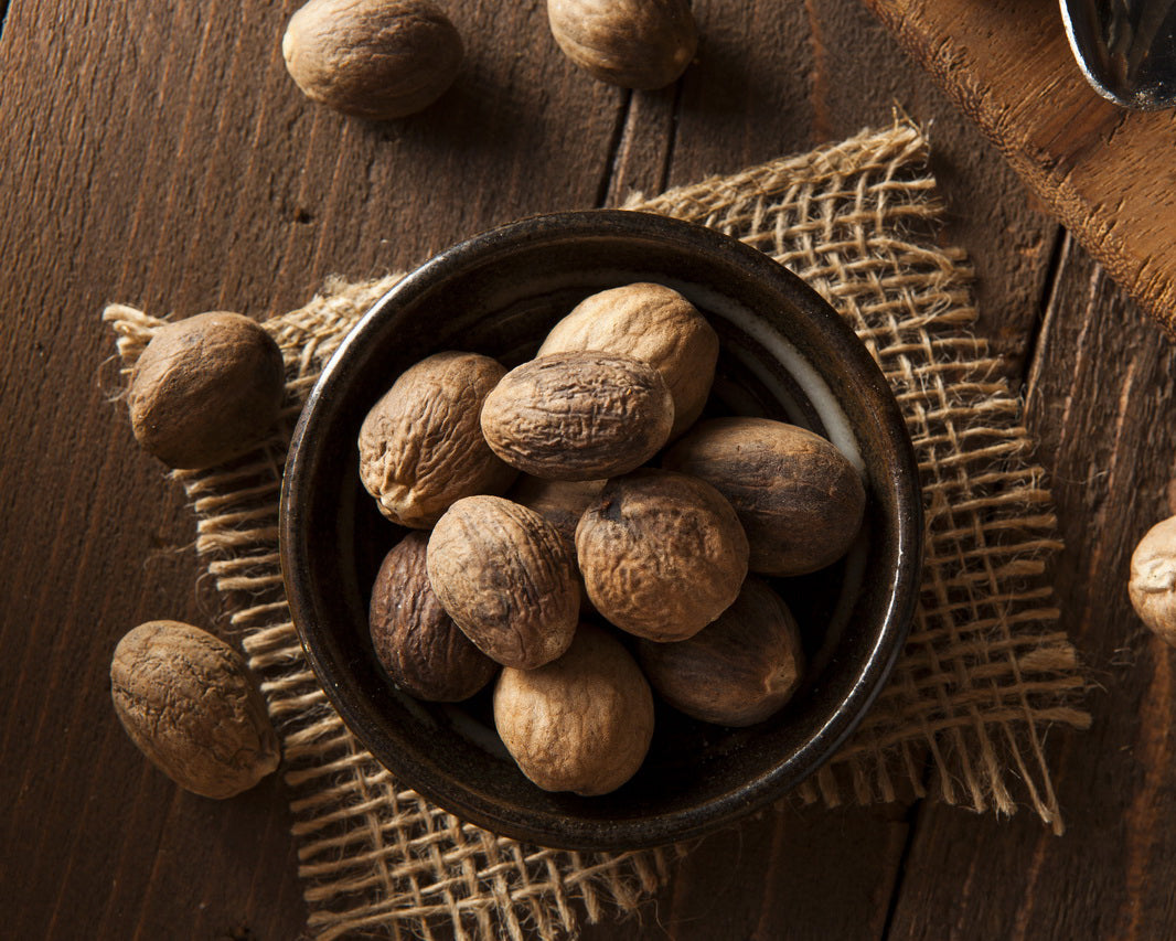 Whole Nutmeg 2.2 lb