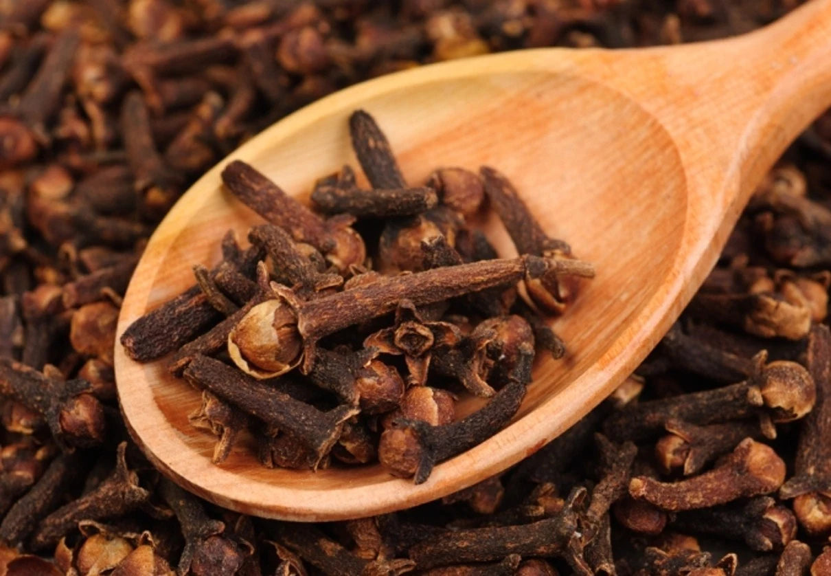 Whole Cloves 2.2 lb